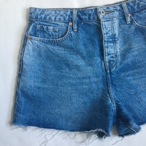OUTLAND DENIM Annie High Rise Relaxed Former Blue Denim Jean Short Size 31 - Picture 4 of 17
